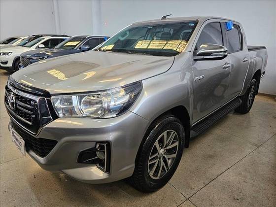 TOYOTA HILUX 2.8 SRV 4X4 CD 16V DIESEL 4P AUTOMÁTICO